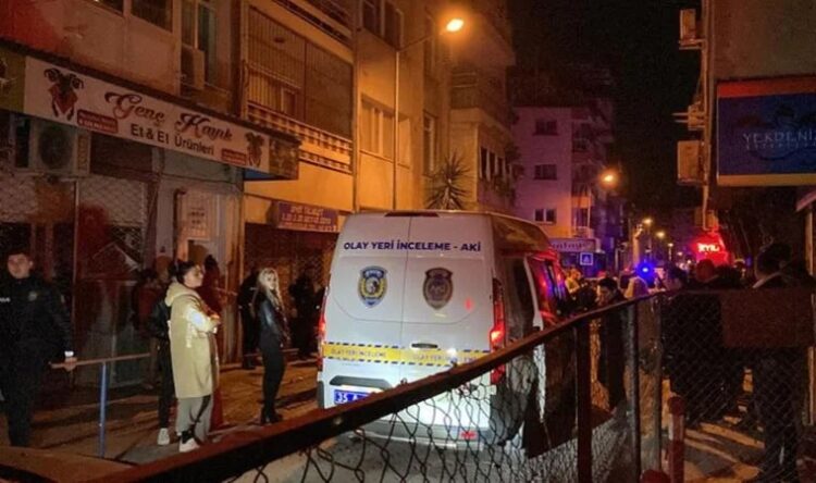 İzmir’de dehşet! Boğazından bıçaklayarak öldürdü