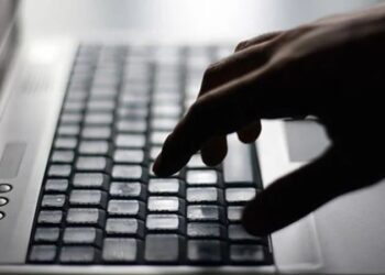 Okul müdürü tacizi itiraf etti: 100’den fazla kadının görüntüsünü çekmiş!