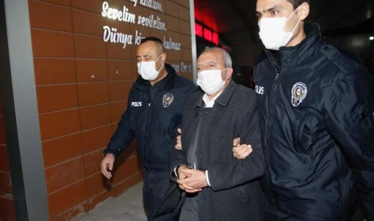 Kız öğrencileri taciz eden müdüre ‘iyi hal’ indirimi!