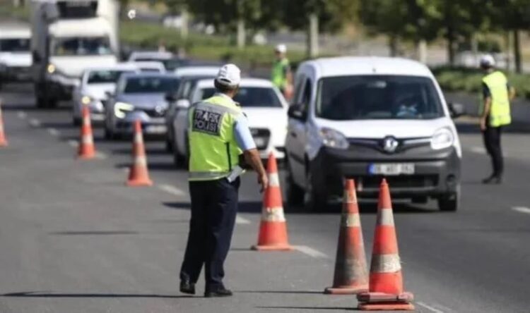 İstanbul’da yarın bazı yollar trafiğe kapatılacak