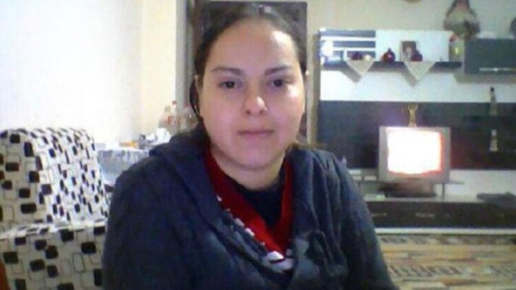 Üç yaşındaki kızını döverek öldürdü, cezasında indirim uygulandı