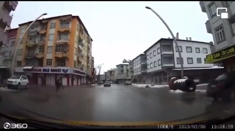 Binalar aynı anda işte böyle çöktü!