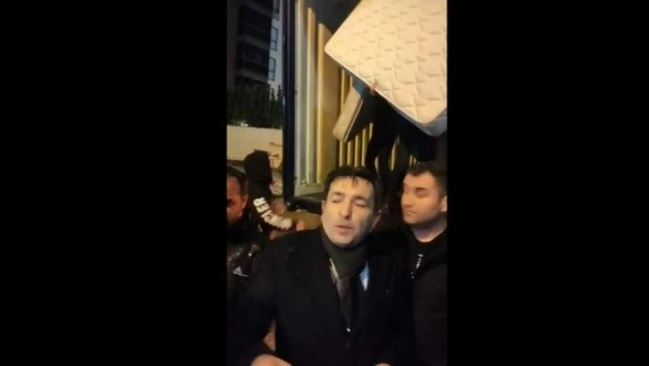 CHP’nin yardım tırı zorla boşaltıldı