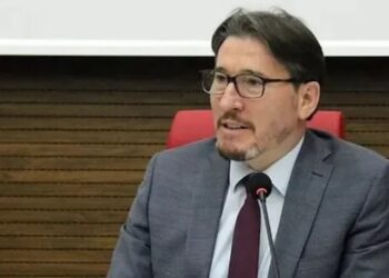 Mimarlık fakültesine atanan ilahiyatçı dekan istifa etti