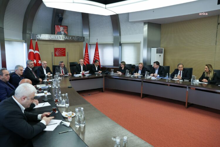 CHP Grubu, Genel Merkez’de basına kapalı olarak toplandı