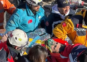 Depremin 9’uncu gününde enkazdan sağ kurtarıldılar