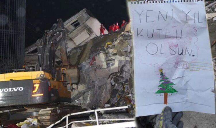 Enkaz altından çıkan yürek burkan resim