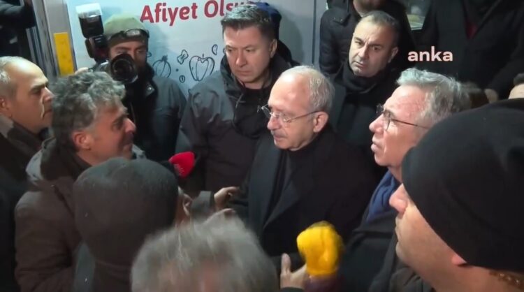 Depremzede: Herkes bisküvi – çikolata yolluyor, biz bunları ne yapacağız?