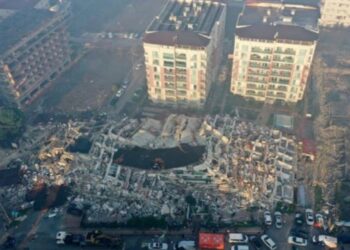 105 kişinin hayatını kaybettiği sitede kolon kesildi iddiası