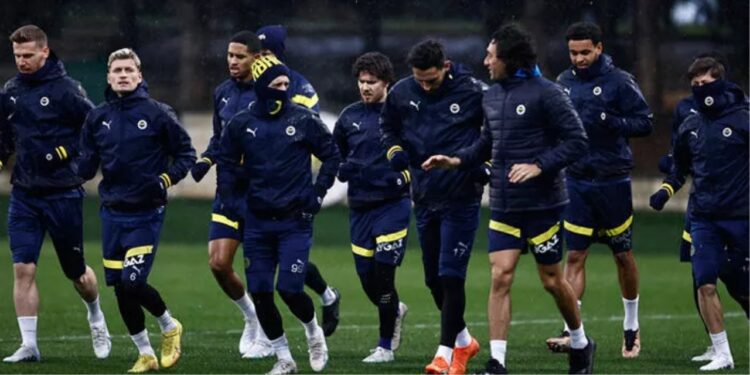 Fenerbahçe-Konyaspor maçı ertelendi