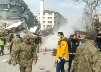 Veli Ağbaba: Depremin ardından maalesef Malatya’da yeni binalar çöktü