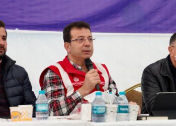 İmamoğlu: Yönetici tehdit için ‘not almaya’ başlamışsa vatandaşla yolu ayrılmıştır