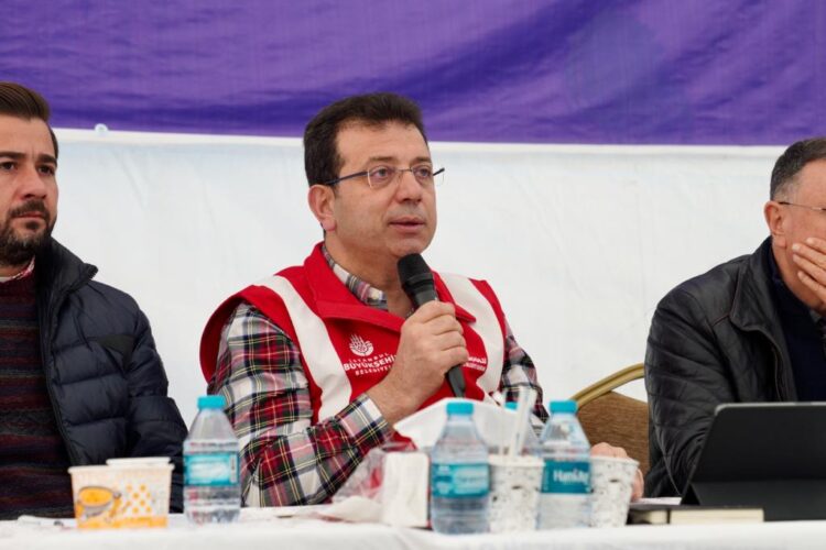 İmamoğlu: Yönetici tehdit için ‘not almaya’ başlamışsa vatandaşla yolu ayrılmıştır