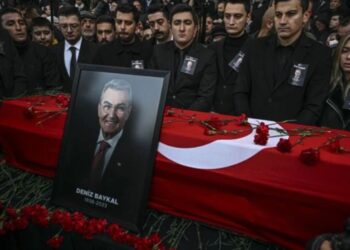 Deniz Baykal son yolculuğuna uğurlandı…