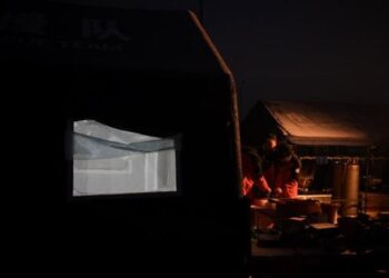 Çinli kurtarma ekiplerinin deprem bölgesindeki çalışmaları devam ediyor