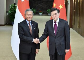 Çin Dışişleri Bakanı, Beijing’de Singapurlu mevkidaşıyla görüştü