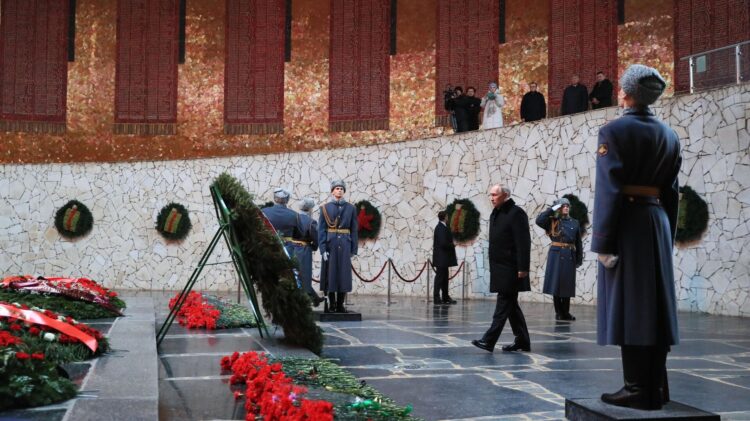 Putin : “Bizi gene Leopard tanklarıyla tehdit ediyorlar”