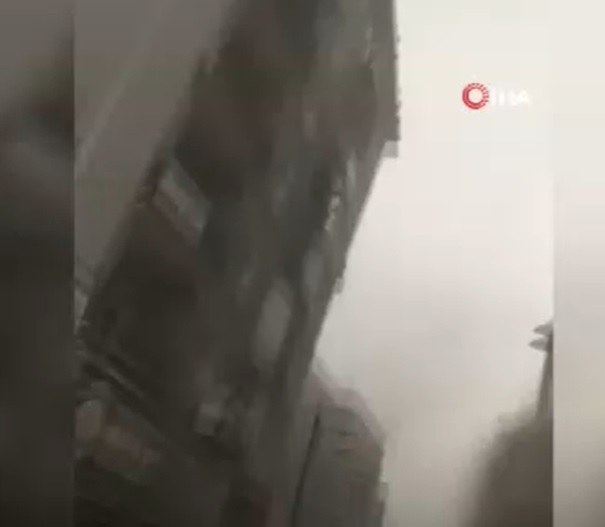 İkinci depremi kayda alırken enkaz altında kaldı