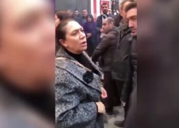 AKP’li Oya Eronat, depremzedeyi hedef gösterdi