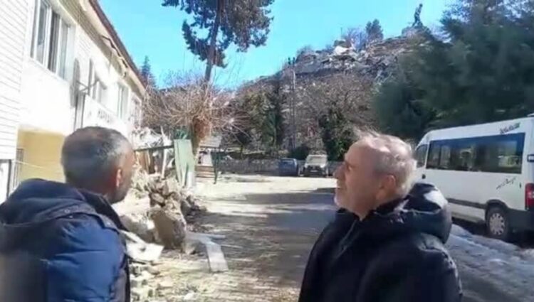 Depremzede: ‘Hiç kurtarma ekibi gelmedi, biz kurtarmaları kendimiz yaptık’