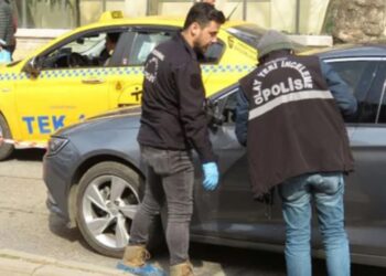 Üsküdar’da trafik ışıklarında silahlı saldırı