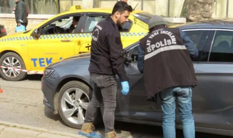 Üsküdar’da trafik ışıklarında silahlı saldırı