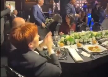 Mansur Yavaş ‘erik dalı’ oynadı, Meral Akşener tempo tuttu