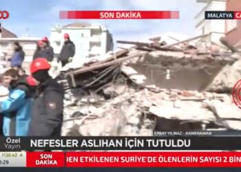 Enkazda canlı bulunan genç kadın, çıkarılana kadar hayatını kaybetti