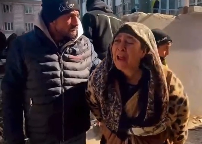 Annenin isyanı: Süleyman Soylu, Erdoğan neredesin, Antakya’ya gel!