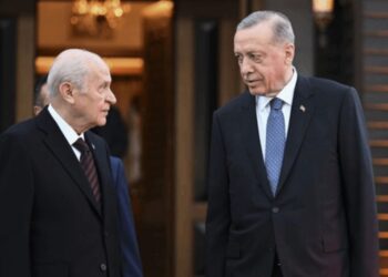 Cumhurbaşkanı Erdoğan, Bahçeli’yi evinde ziyaret etti