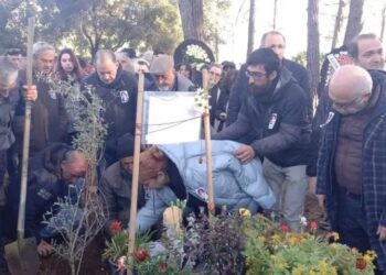 Depremde hayatını kaybeden Eylem Şafak Aydın Muğla’da defnedildi