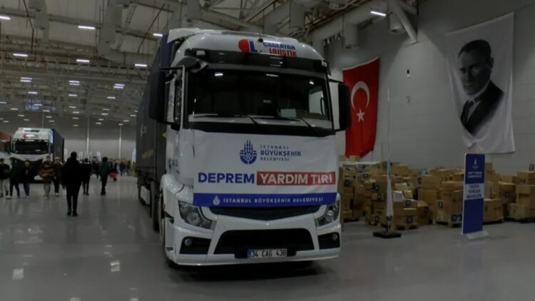 İBB’den yardım çağrısı: Yenikapı’ya gelin, gönüllü arkadaşlar yoruldu