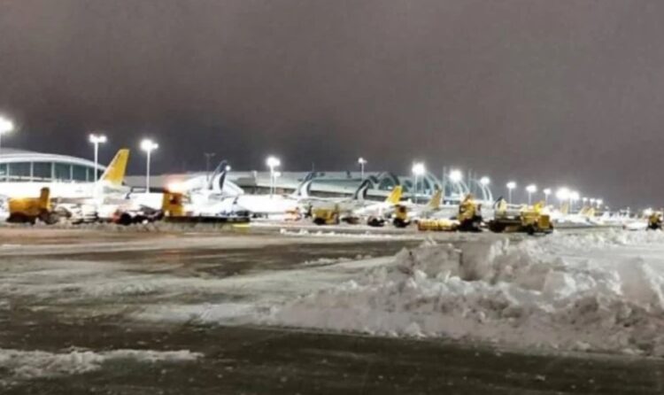 Sabiha Gökçen Havalimanı’na inemeyen uçaklar Antalya’ya yönlendirildi