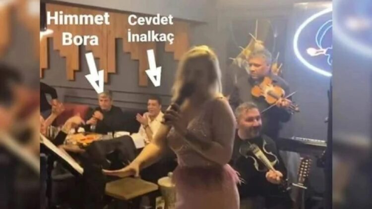 Türkiye yastayken Kızılay Şube Başkanı eğlencede