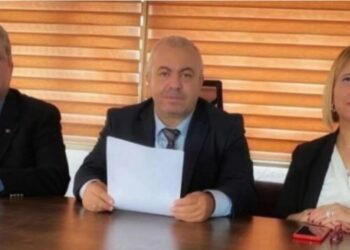 Zafer Partisi yönetiminde toplu istifa
