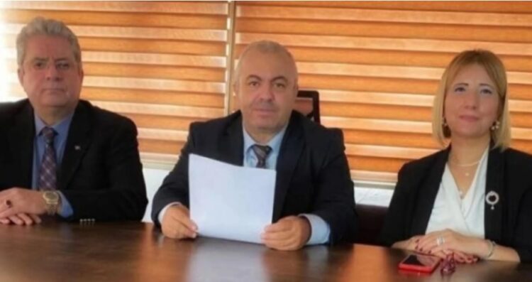 Zafer Partisi yönetiminde toplu istifa