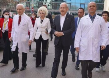 Kemal Kılıçdaroğlu’ndan ilk ziyaret Prof. Dr. Mehmet Haberal’a
