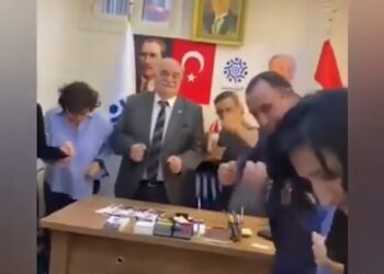Memleket Partisi Fatih İlçe Başkanlığı gündem olan dans paylaşımını kaldırdı