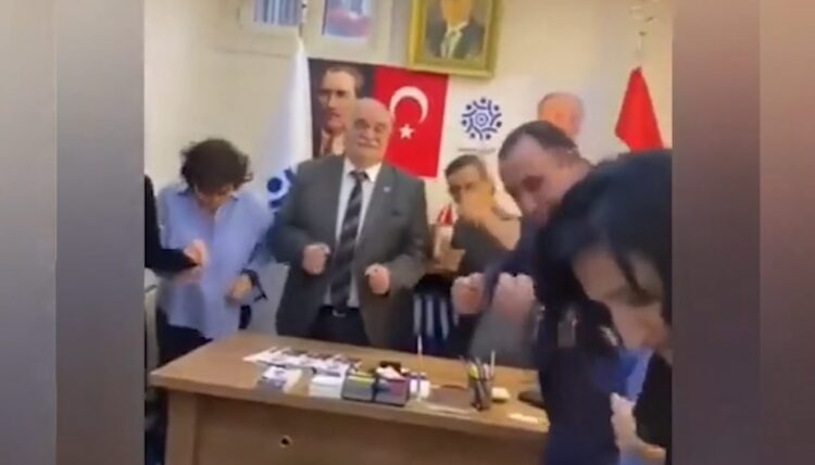 Memleket Partisi Fatih İlçe Başkanlığı gündem olan dans paylaşımını kaldırdı