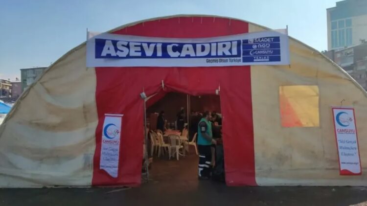 Malatya Valiliği, Saadet Partisi’nin aşevi çadırının kaldırılmasını istedi