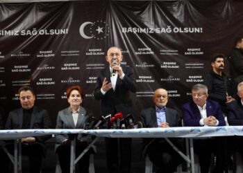 Millet İttifakı liderleri 5000 depremzede ile iftarda buluştu