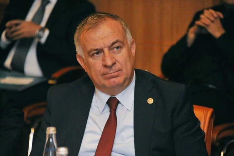 CHP’li Zeybek: Fonda toplanan paradan risk altındaki bölgeler faydalanabilecek mi?