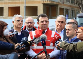 İmamoğlu: Doğru karar alalım, seçimden sonra kim yönetecekse o devam ettirsin