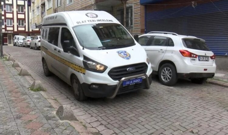 Zeytinburnu’nda şüpheli ölüm: Evinde cansız bedeni bulundu