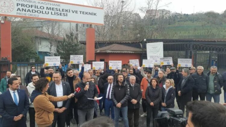 Kağıthane Belediyesi’ne lise protestosu: ‘Birilerinin iştahını kabartıyor’