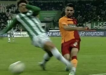 Konyasporlu Ahmet Oğuz rakibinden özür diledi