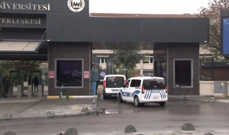 Marmara Üniversitesi yerleşkesinde göçük