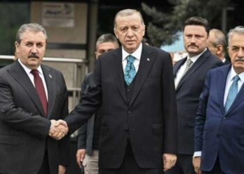 Erdoğan, Büyük Birlik Partisi’ni ziyaret etti