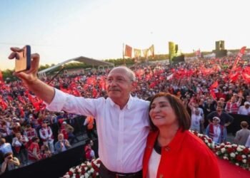 Selvi Kılıçdaroğlu: Son zamanlarda en çok sevdiğim fotoğraflarımızdan biri