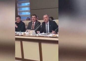 AKP’li vekil ağzını bozdu!